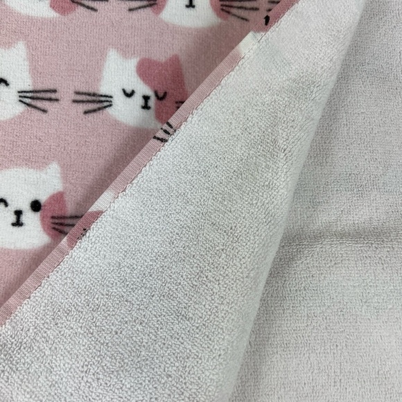 ENVOGUE Cat Kitten Bath Towels Pink White Cotton Velour Soft Set of 2 NEW - Picture 7 of 9